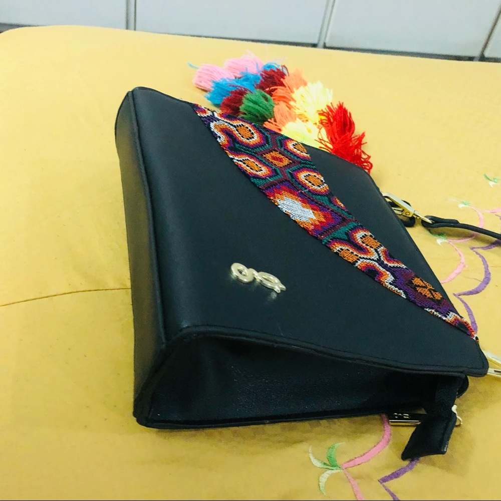 Global desi sling bag ethnic wear - Picture 12 of 16
